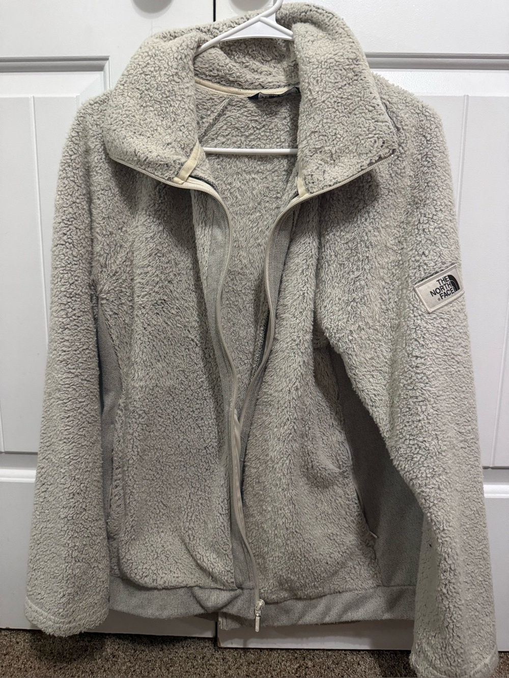 The North Face Women's Teddy Fleece Jacket in Light Gray